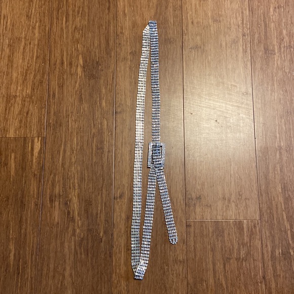 Rhinestone belt, adjustable sizing - Picture 4 of 4